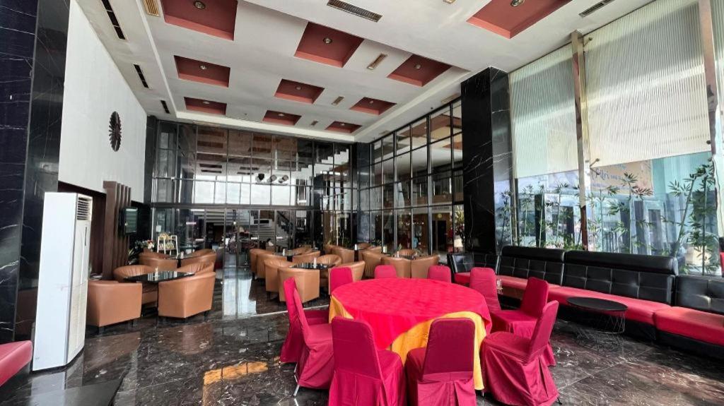 Grand Antares Hotel Medan Exterior foto