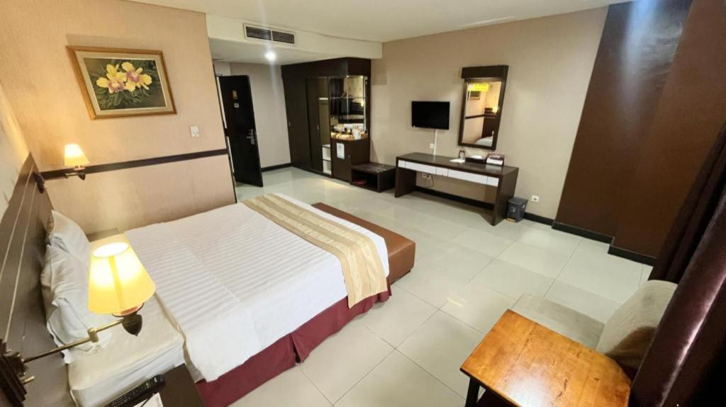 Grand Antares Hotel Medan Exterior foto