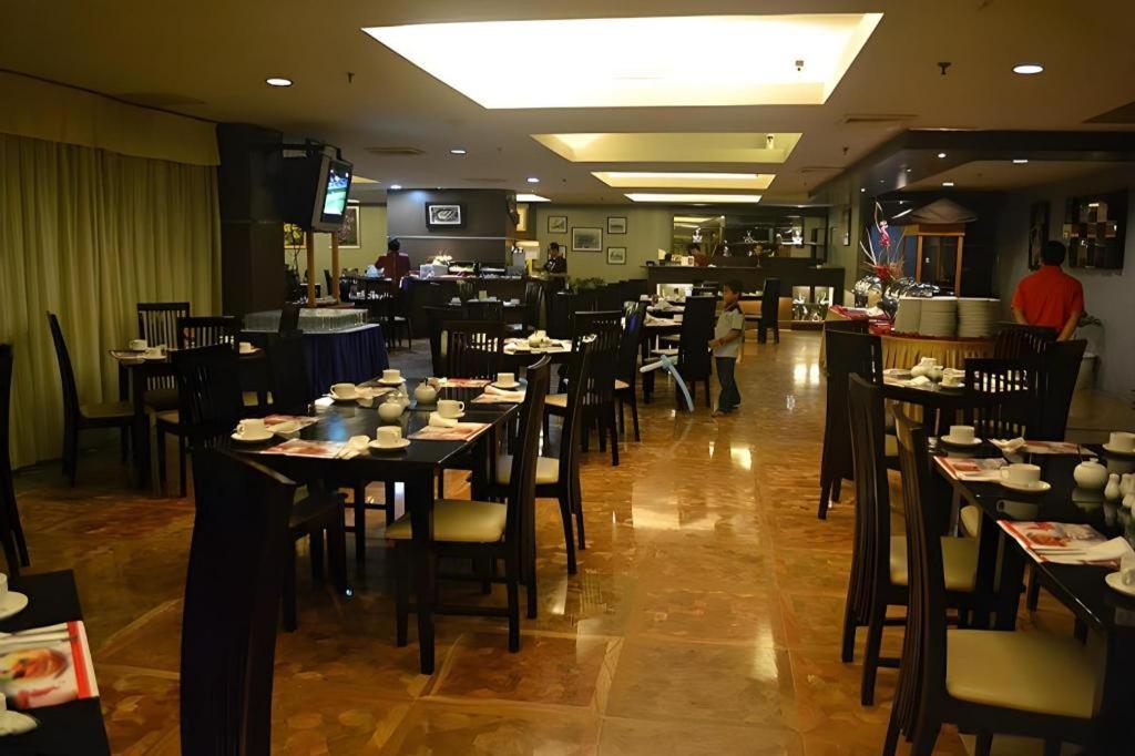 Grand Antares Hotel Medan Exterior foto